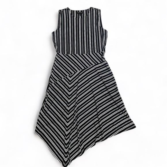 BANANA REPUBLIC STRIPE ASYMMETRICAL FIT FLARE DRESS Factory size Small Black - Picture 1 of 3